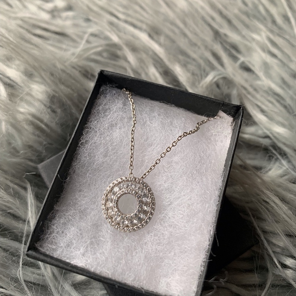 Charmed Aroma 925 Silver Necklace BNWOT
